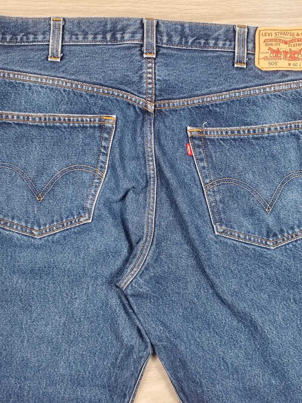Vintage Levi's 505 Jeans W40 L30 Blue Denim Straight Leg 2000